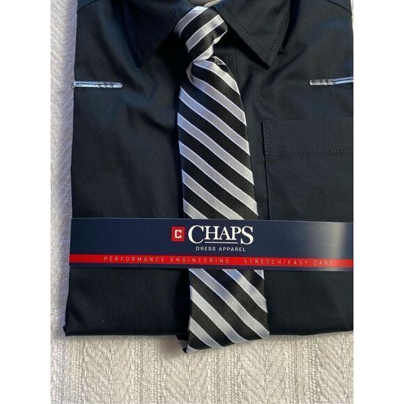 CHAPS BOYS SMALL 8 BLACK SHIRT AND TIE SET - Picture 2 of 9